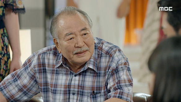 "생년월일이 어떻게 되냐?"…남 회장(장항선)은 자신의 짐작이 맞는지 확인에 나서는데... 클립 이미지