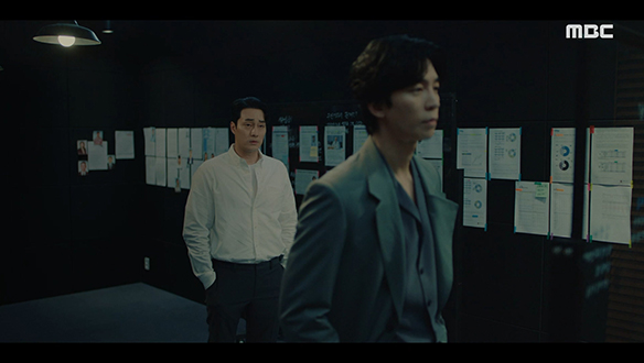 "그 만년필 당신이 줬습니까?"…도형(최덕문)을 포섭한 제이든(신성록)의 속셈이 궁금한 이한(소지섭)