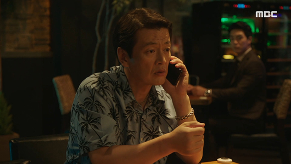 "여기서 끝내면 섭하지"…지환(서하준)은 우연히 동철(정찬)과 숙진(이승연)의 통화를 엿듣는데... 클립 이미지