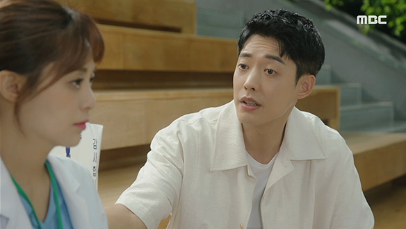 "너한테 그리고 어머니한테 평생 갚을게"…주홍(이영은)을 놓치지 않기 위해 갖은 애를 쓰는 태형(정헌) 클립 이미지