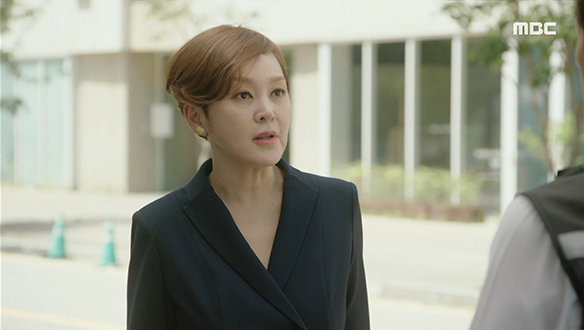 "네가 왜 여기 있어?"…한숨 돌린 숙진(이승연) 앞에 멀쩡히 나타난 동철(정찬)?! 클립 이미지