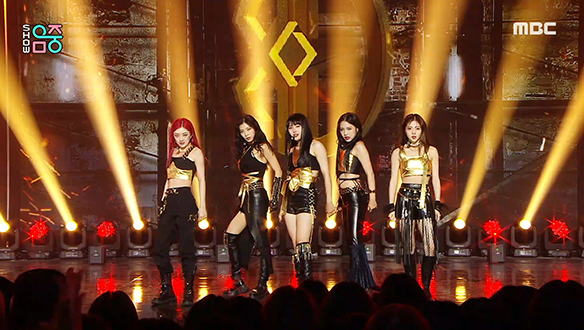 크랙시 - Undercover (CRAXY - Undercover) 클립 이미지