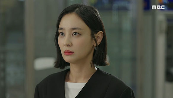 "나 양집사님 안믿어요"...양집사(조유신)를 믿지 않는다고 말하는 태희(강별)