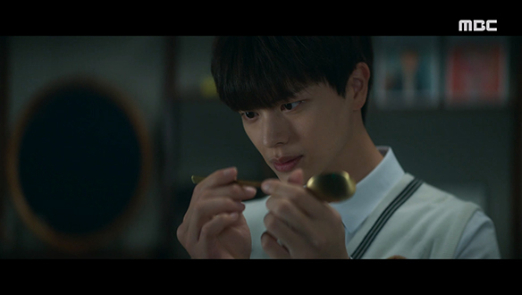 "할머니 말이 진짜네"…뒤바뀐 환경을 체감하며 금수저의 비밀을 깨닫는 승천(육성재)