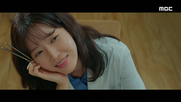 '내 사람?'…계절(임수향)은 위기 때마다 나타나는 진우(김정현)에 대한 망상이 깊어져 가는데...