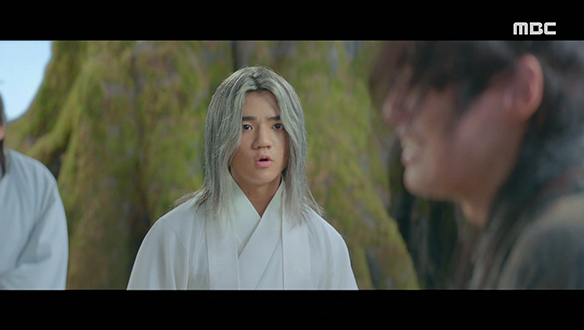 "너는 이제부터 꼭두가 될 것이다"…망자가 된 오현(김정현)에게 저주를 내리는 조물주(김강훈)