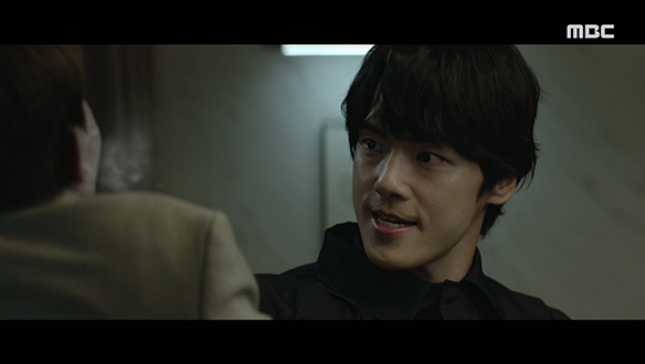 "나는 살려주는 신이 아니다"…패악을 저지른 조봉필(박신우)에게 죽음을 선사하는 꼭두(김정현)