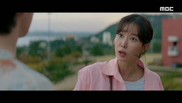 "괜찮은데 연락도 안 하셨다!"…그토록 찾아헤매던 꼭두(김정현)를 보자마자 메다꽂는 계절(임수향)