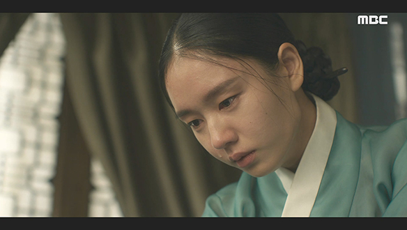 "당신은.. 이장현에게 저주야" 량음(김윤우)에게 진실을 듣고 마음 아파하는 길채(안은진)