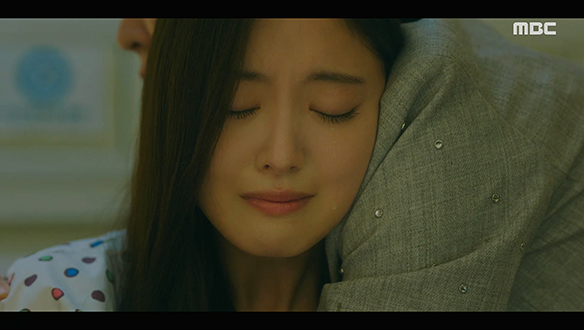 "내가 본 게 맞았어.." 자신이 본 환상이 사실이었다는 걸 깨달은 연우(이세영) 클립 이미지