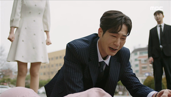 "엄마..."…인하(이현석)와 혜수(김규선)의 약혼식을 앞두고 스스로 목숨을 끊은 선정(김선혜)?!