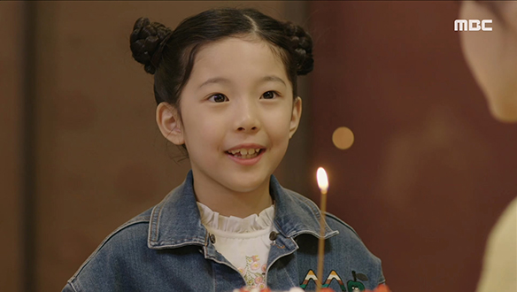 "우리 엄마를 영원히 행복하게 해주세요"…인하(이현석)와 혜수(김규선)의 사이를 인정해 준 한별(권단아) 클립 이미지