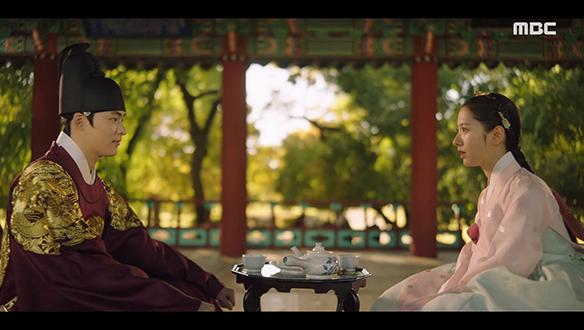 "혼자 드시기 아까운 맛이지요?"…이휼(송건희)에게 백성들의 억울함을 전하는 연주(김지연)