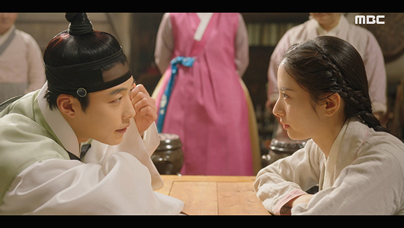 "난 빚지는 건 싫다고 했을 텐데"…연주(김지연)의 은밀한 제안을 받아들인 한수(우도환) 클립 이미지