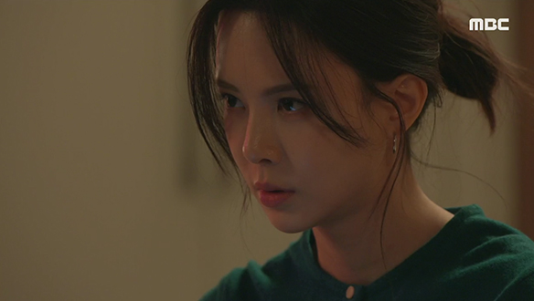 "유지호, 이게 필요해서 젤 먼저 나를 찾아오겠지." 지호(오창석)의 단서를 손에 넣은 희영(주새벽) 클립 이미지