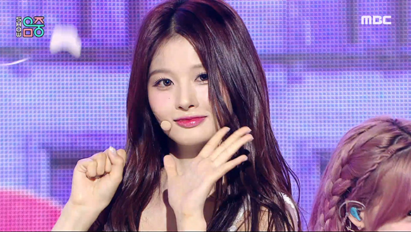 엔믹스 - 파티 어클락 (NMIXX - Party O'Clock)