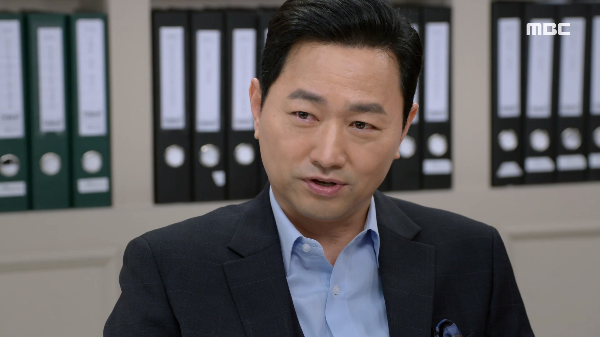 "원더 뷰티에 파견 직원으로 추천합니다" 윤솔(전혜연)을 해외로 보내기 위해 수쓰는 치환(김유석)