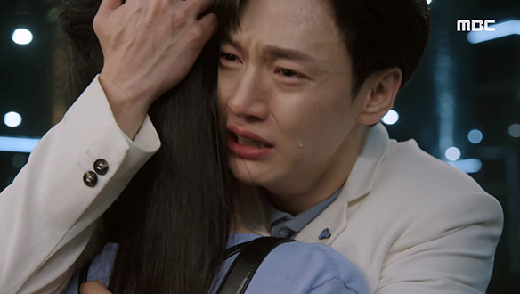 "보고 싶었어, 정말 보고 싶었어 해인아" 윤솔(전혜연)이 해인이라는 사실을 알게 된 진우(서한결)