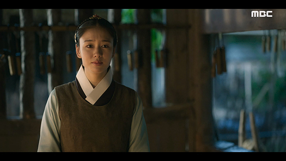 "이제 보십시오. 내 사람들을 어찌 먹이고 입히는지" 장현(남궁민)을 떠올리며 마음을 다잡는 길채(안은진)