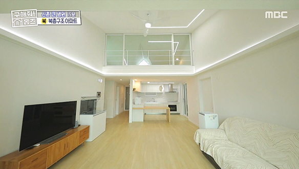 <복.가.좌 아파트> 아파트인데 탑층에 복층 구조?! 올 리모델링한 화이트&우드 인테리어!