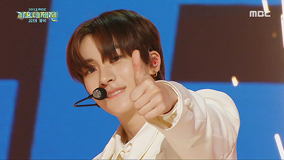 라이즈 - 메모리즈 + 겟 어 기타 (RIIZE - Memories + Get A Guitar) 클립 이미지