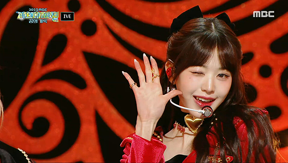 아이브 - 배디 + 키치 (IVE - Baddie + Kitsch)