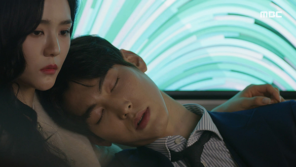 "이 남자 뭐야 모성애가 그리운 거야?" 취해서 세란(오세영)이 품에서 잠든 지훈(박영운)