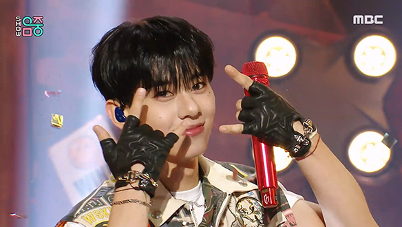 에이비식스 - 네이키드 (AB6IX - NVKED)