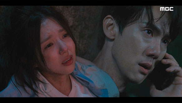 "빨리 와..." 쏘아 올린 구조탄, 희주(채수빈)를 향해 달려가는 사언(유연석)