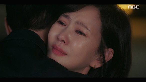 "내가 너를 어떻게 놓니.. 집에 가자 우리" 눈물로 재회하는 수현(김남주)과 수호(김강우) 클립 이미지