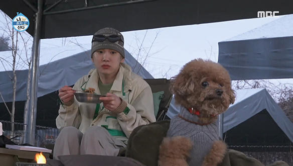 토마토 주스를 라면에?!🍅 라면은 끓고~ 눈은 내리고!❄️ "리틀 포레스트 아냐~?" 클립 이미지