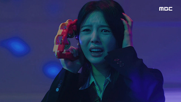 "이건 악몽이야...!" 낮술 한 잔에 만취한 의주(서준영)와 절망하는 수정(엄현경)