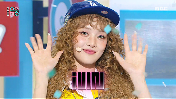 (여자)아이들 - 클락션 ((G)I-DLE - Klaxon) 클립 이미지