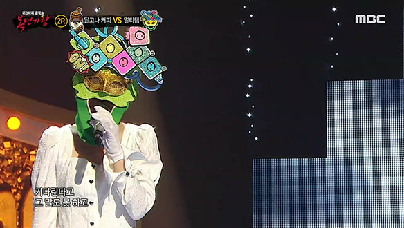 가슴을 파고드는 서정적인 음색 '멀티탭' <시계태엽>