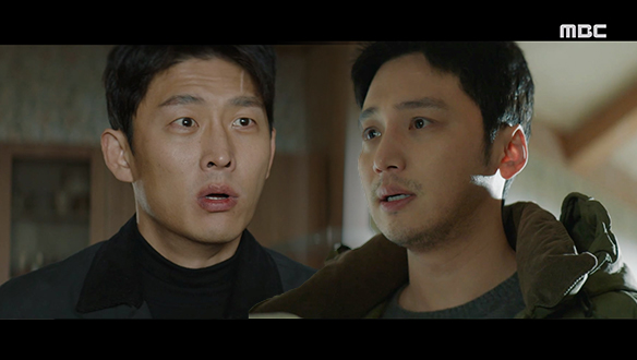 "이거 누가 줬어" 건오(이가섭)가 두고 간 결정적 증거를 발견한 정우(변요한) X 상철(고준)