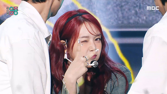 예린 - 웨이비 (YERIN - Wavy) 클립 이미지