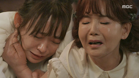 "내 잘못이야..." 선주(심이영) X 만은(이효춘), 서로를 향한 미안함에 오열하는 두 사람 