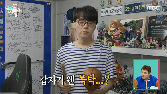 방음 부스 안에 목탁?