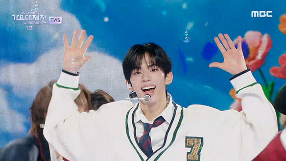 투어스 - 첫 만남은 계획대로 되지 않아 (TWS -  plot twist) 클립 이미지