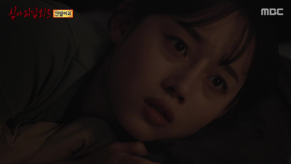 단발머리①교복 입은 소녀