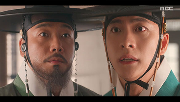 “소훈이 빈궁이라니요?“ 달이(김세정)의 모든 진실을 듣게 된 이강(강태오)