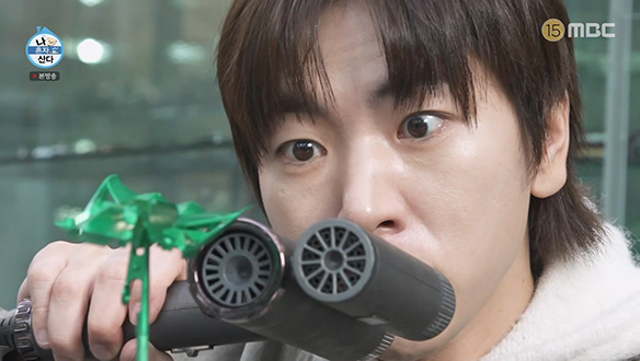 이주승의 최애 색으로 물들어가는 미니카💚