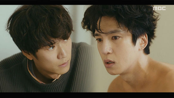 "친구는 가깝게, 적은 더 가깝게..." 한 침대에서 깨어난 연수(나인우) X석경(김태형)!