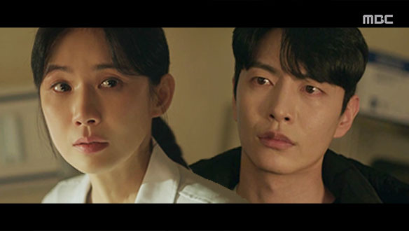 “도와주세요“ 선택의 갈림길에 선 소정(이보영), 지훈(이민기)을 향한 절박한 도움 요청