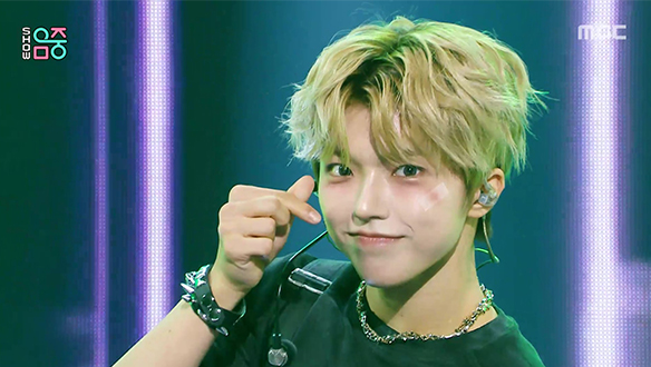 올아워즈 - 레디 투 럼블 (ALL(H)OURS - READY 2 RUMBLE) 클립 이미지