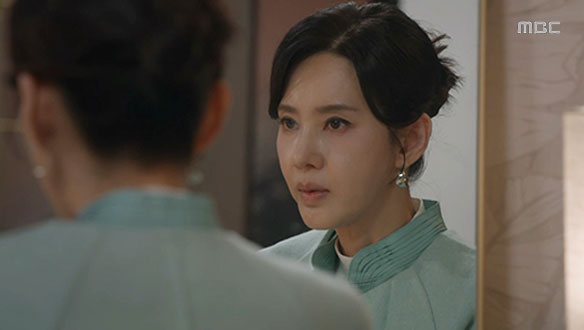 "얼른 치워버려야겠어" 화영(오현경)의 결심 클립 이미지