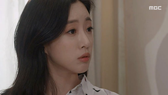 "결혼 안 하겠다고!" 화영(오현경)의 압박에 장미(함은정)의 결혼 거부 선언!  클립 이미지