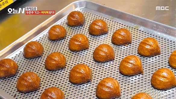 겉바속쫄 끝판왕! 디저트계 신흥 강자 '버터떡'