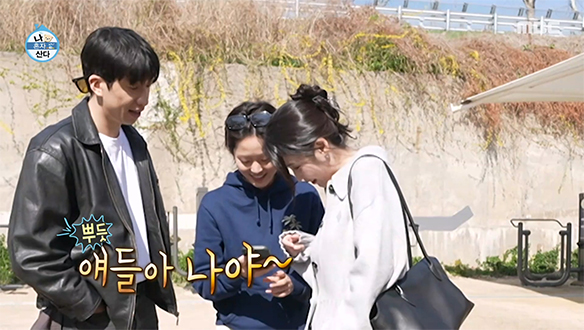 유수빈의 손에서 탄생한 아이유 X 이연의 벚꽃 인생 샷📸🌸