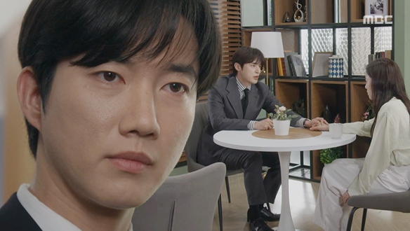 “영원히 내 옆에 있게 될 겁니다“ 백호(윤선우)와 함께 있는 장미(함은정)를 향한 준호(박건일)의 위험한 다짐